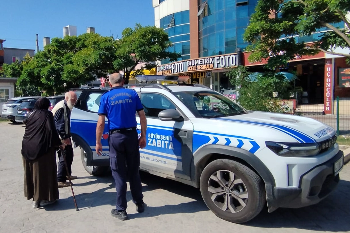 Zabıtadan gurbet&ccedil;i yaşlı &ccedil;ifte yardım eli
