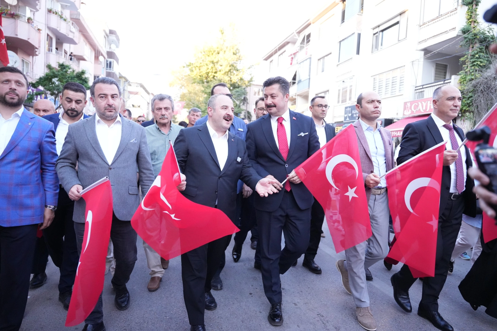 Başkan Aydın: Osmangazi'de en &ccedil;ok m&uuml;cadelemiz ka&ccedil;ak yapılaşma
