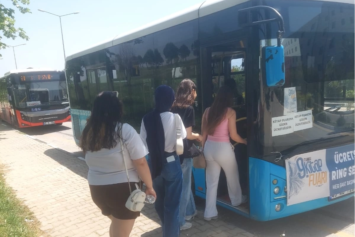 Manisa Kitap Fuarı&rsquo;na &uuml;cretsiz ulaşım