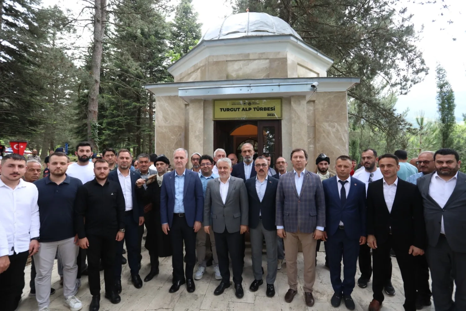 Bursa İneg&ouml;l'de Turgut Alp kabri başında anıldı