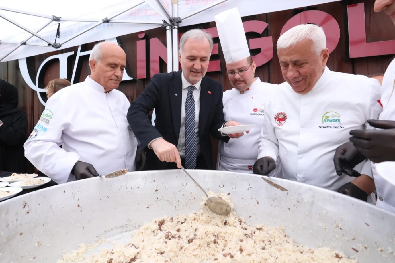 7 b&ouml;lgenin 7 pilavı Bursa İneg&ouml;l'de tanıtıldı