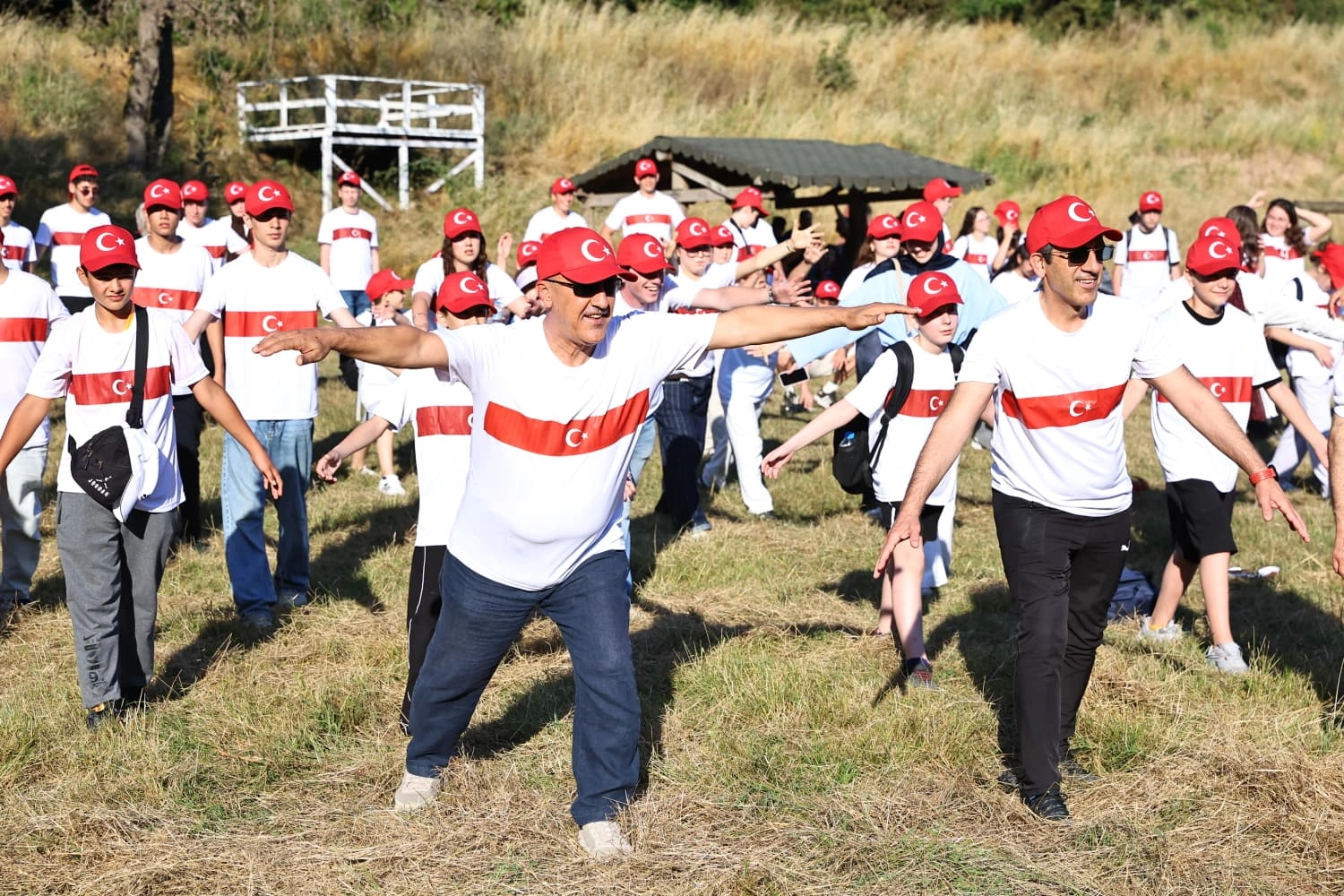 Sakarya'da Altın &Ccedil;ark Gen&ccedil;lik Ş&ouml;leni Poyrazlar&rsquo;da ger&ccedil;ekleştirildi
