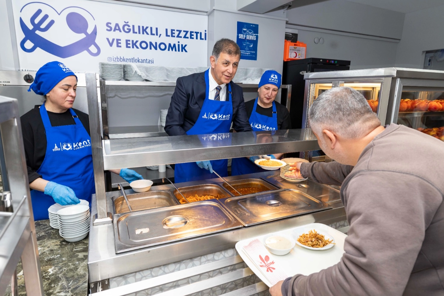 25 liralık men&uuml; vatandaşa nefes oluyor... İzmir'in lokantaları dar gelirliyi rahatlattı