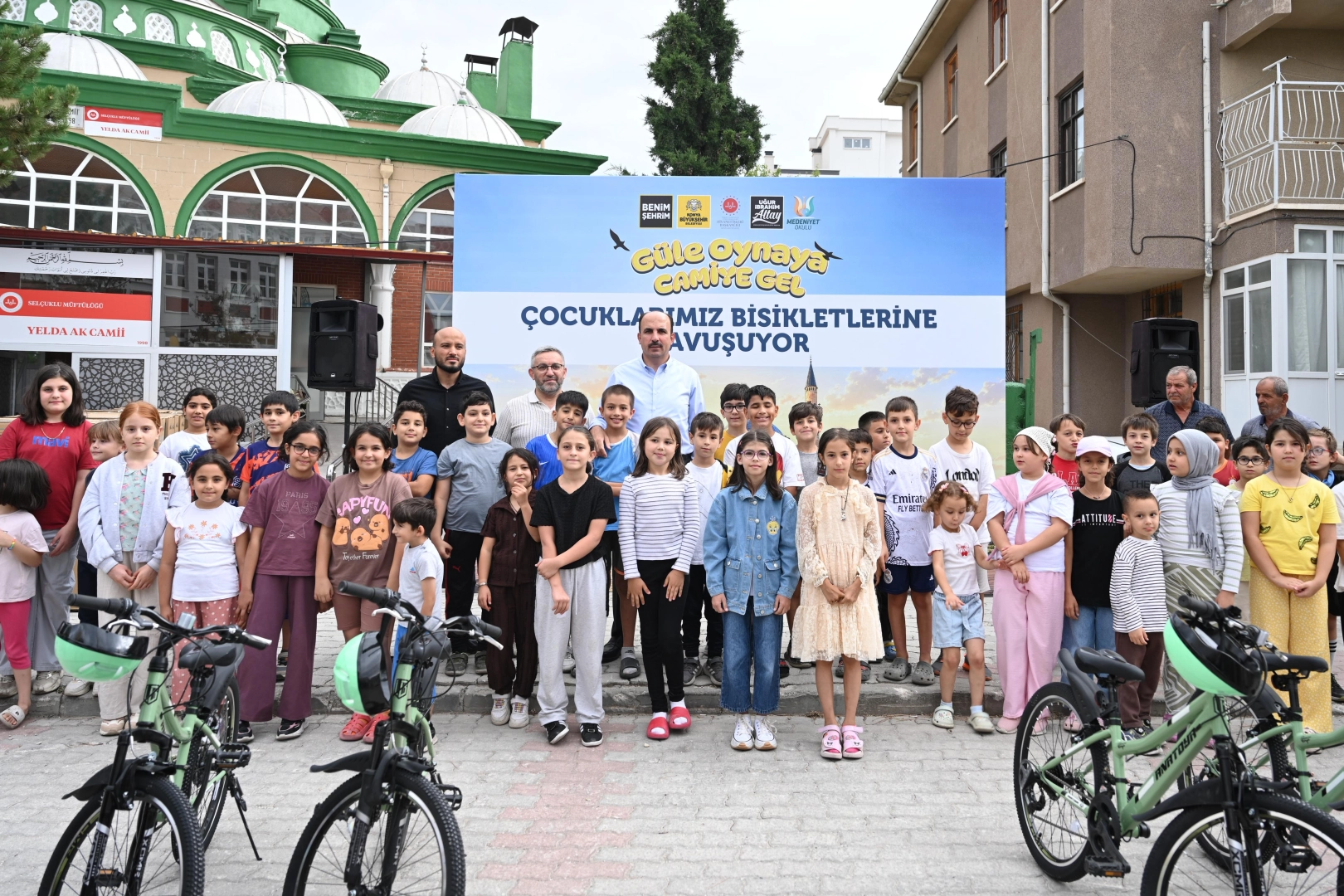 Konya'da &ccedil;ocuklar bisikletlerine 'g&uuml;le oynaya' kavuşuyor
