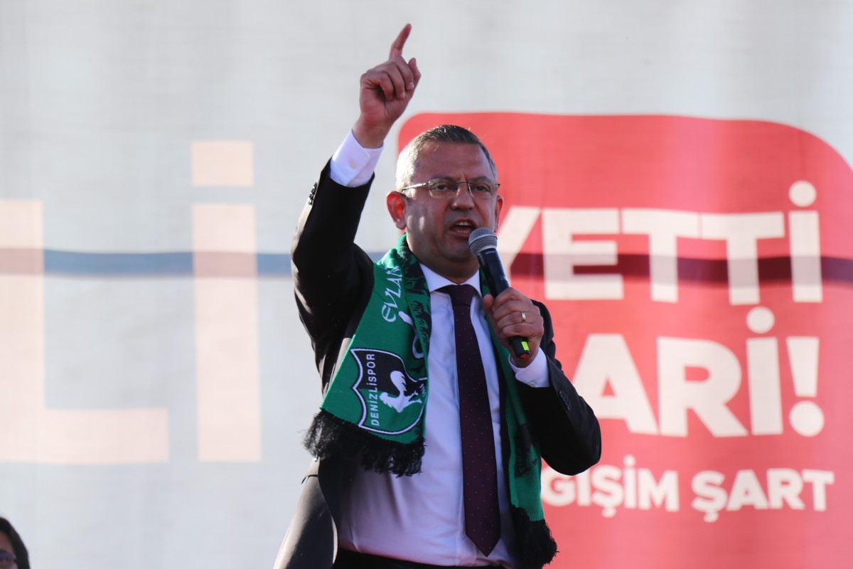 CHP lideri Özel: “Gülizar Başkanla ağladık, bağrımıza taş basıp İYİ Parti’ye oy verdik”