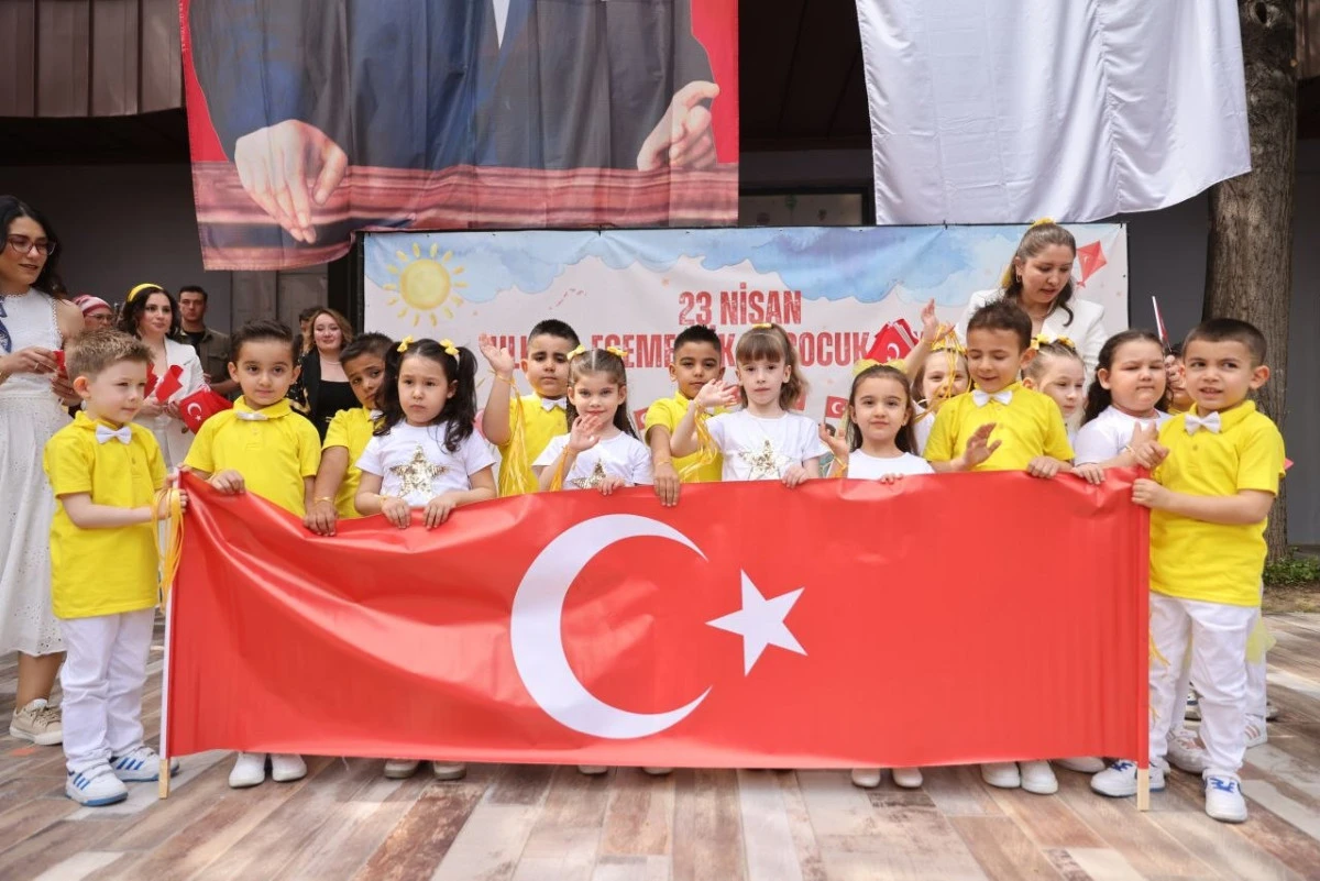 Denizli&rsquo;de 23 Nisan Coşkusu: G&uuml;neşli G&uuml;nler&rsquo;de Kutlama, Kreş M&uuml;jdesi Geldi