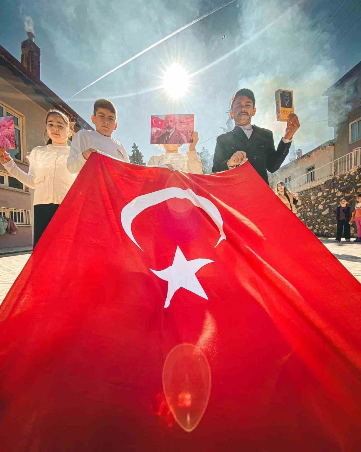 Denizli&rsquo;de Anlamlı Başarı: &Ouml;ğretmen Adile Alabaş İl&ccedil;e Birincisi Oldu