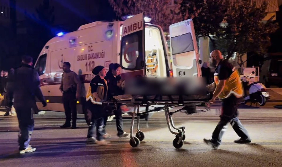 Denizli’de kontrolsüz çıkan otomobil motosiklete çarptı: 1 yaralı