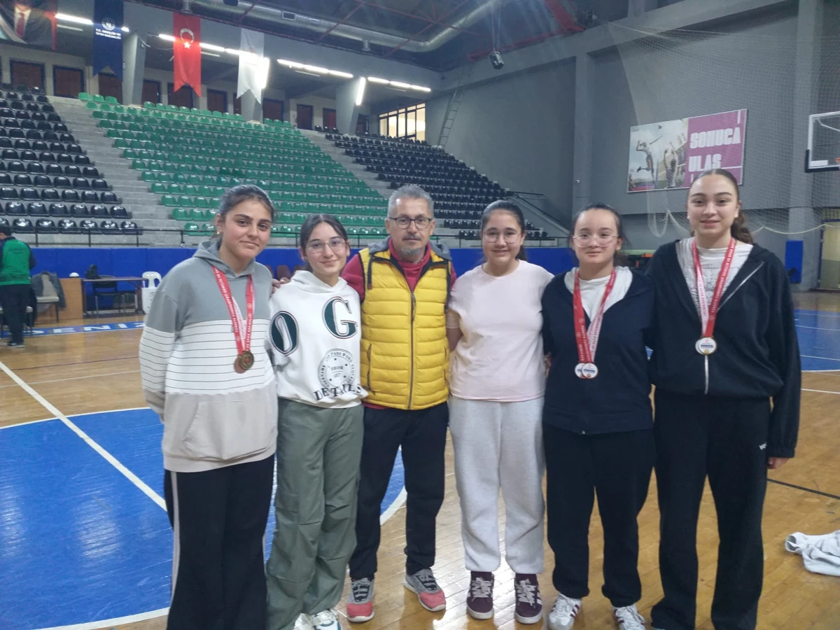 Denizli&rsquo;de Okullar Arası Yıldızlar Bilek G&uuml;reşi İl Şampiyonası Yapıldı