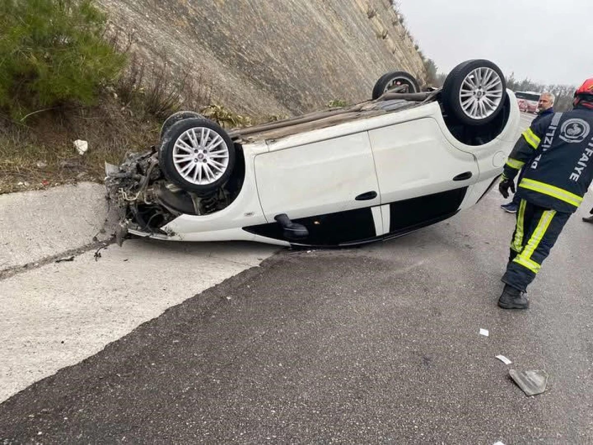 Denizli&rsquo;de Peş Peşe Kazalar: 8 Yaralı, 2&rsquo;sinin Durumu Ağır