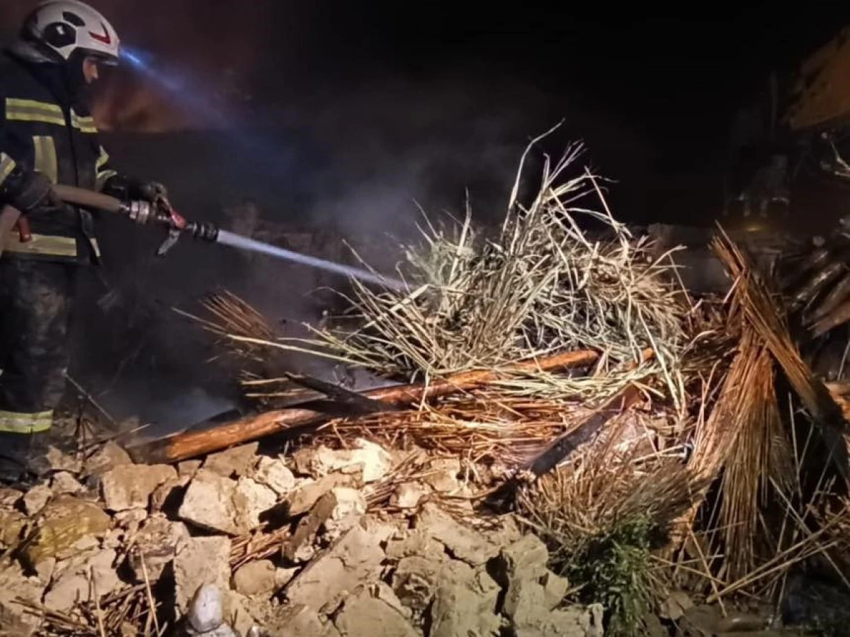 Denizli’de Tek Katlı Evde Korkutan Yangın: İtfaiye Kısa Sürede Kontrol Altına Aldı