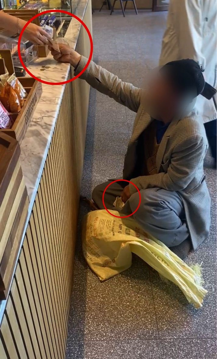 Diyarbakır’da kafede hasılatını tüm yapan dilenci kamerada