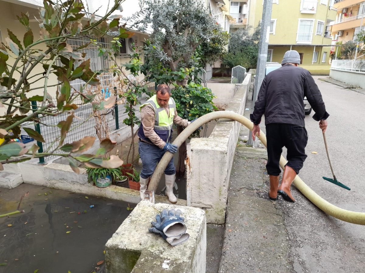 Hatay'da Şiddetli Yağış: 125 Su Taşkını Vakasına Anında Müdahale