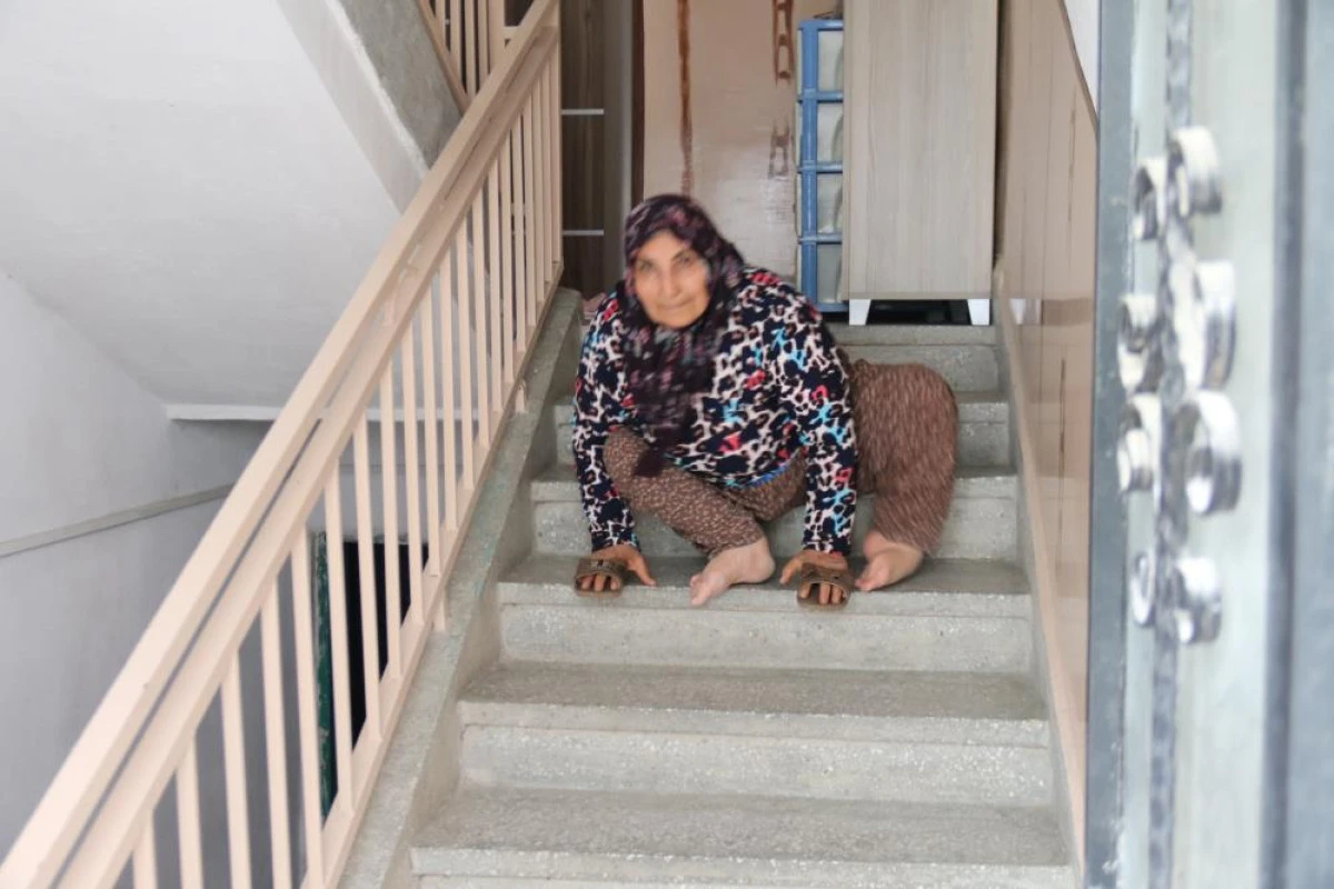 Hatice Avcı’dan yürek burkan çağrı: Engelli asansörü istiyor
