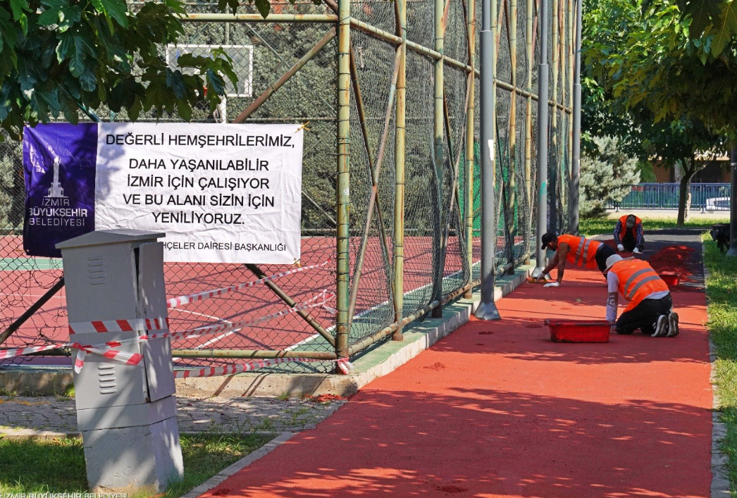 İzmir’in parklarında seferberlik var