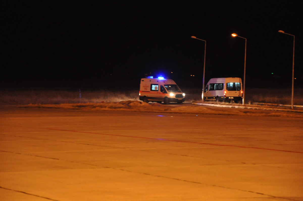 Kars’ta erken doğan bebek ambulans uçakla Van’a sevk edildi