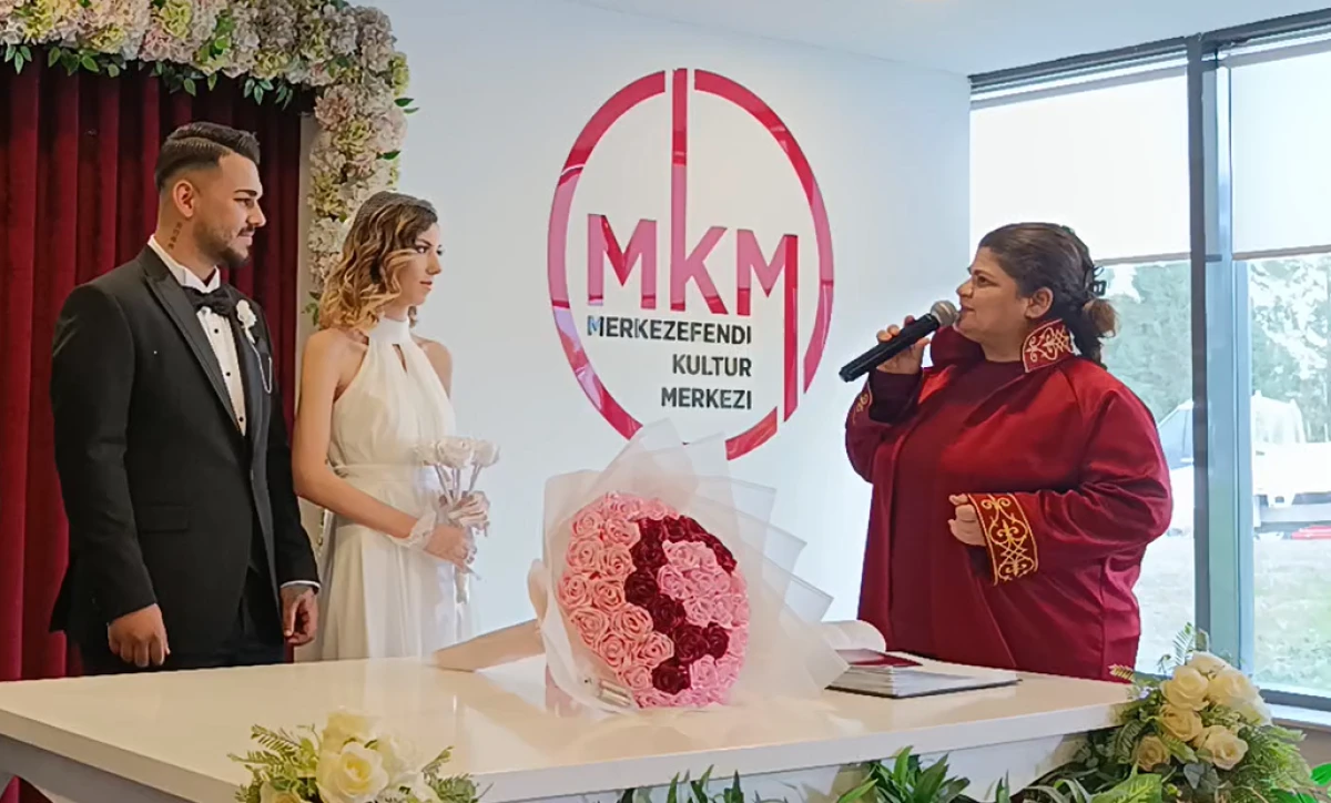 Merkezefendi’de Çiğdem ve Volkan Çifti Nikâh Töreni ile Birbirine “Evet” Dedi