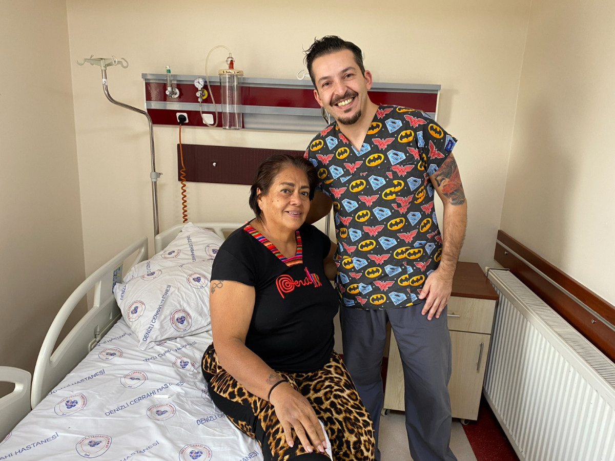 Pamukkale gezisinde aşil tendonu yırtılan turist sağlığına kavuştu