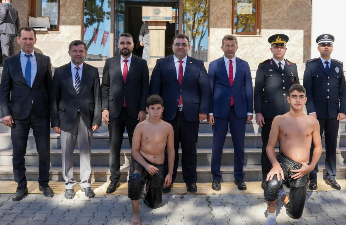 PAZARLAR SPOR LİSESİ, MİLLİ SPORCULAR YETİŞTİRMEK İÇİN 11 BRANŞTA ÇALIŞMALARA BAŞLADI. 85 ÖĞRENCİYLE 85 MADALYA HEDEFLİYOR