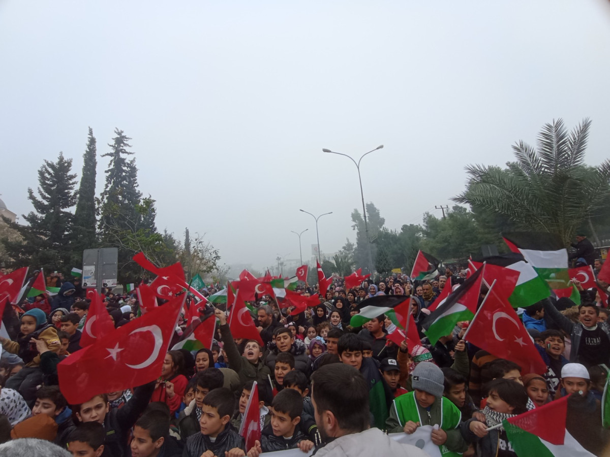 Şanlıurfa İHH Basın Açıklamasında Binlerce Çocuk ve Yetim Bir Araya Geldi