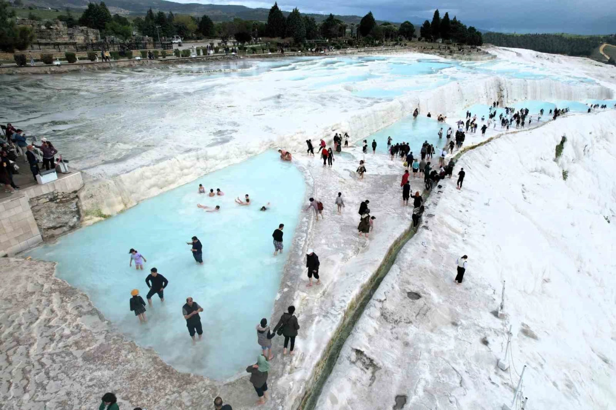 Yılbaşı Tatilinde Pamukkale ve Karahayıt&rsquo;ta Yoğunluk