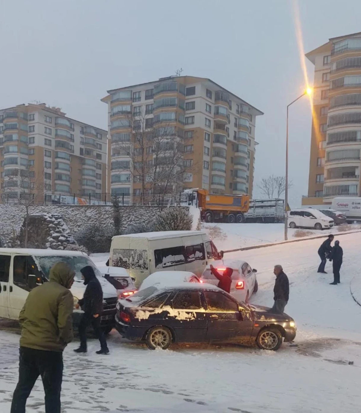 YILDIZ; &ldquo;MALATYA&rsquo;DA KAR DEĞİL İHMAL YAĞDI&rdquo;